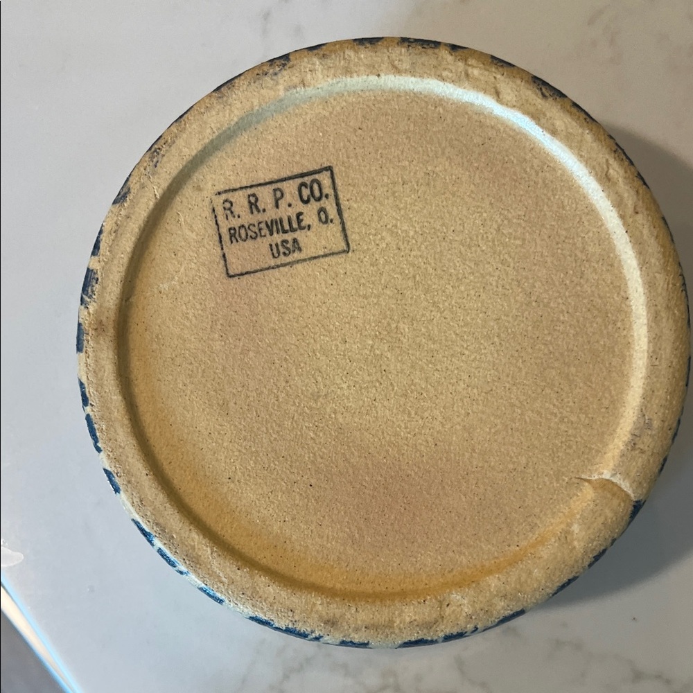 RRP CO Roseville, O USA Blue and Cream Ceramic  Bowl - Picture 3 of 9